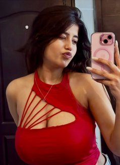 Tamil Teruim College Girls & Aunty's - escort in Chennai Photo 4 of 4