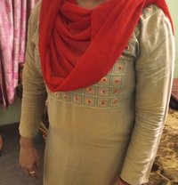 Tamil Young College Girl in Chennai - escort in Chennai