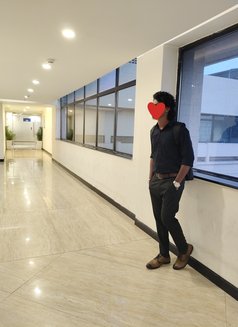Tamizh - Male escort in Chennai Photo 3 of 3