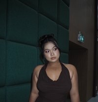 OPAL - teenager student (only 18!) - escort in Bangkok