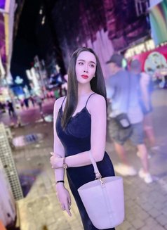 Tammy - Transsexual escort in Doha Photo 4 of 6