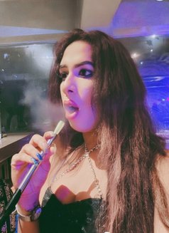 Tanaga Taraki - Transsexual escort agency in Colombo Photo 14 of 17