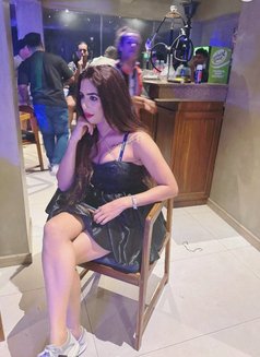 Tanaga Taraki - Transsexual escort agency in Colombo Photo 15 of 17