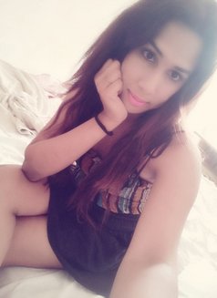 Tanaga Taraki - Transsexual escort agency in Colombo Photo 25 of 25