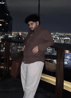 Tanay - Acompañantes masculino in Dubai Photo 5 of 5