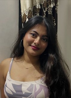 Tanaya - escort in Thrissur Photo 3 of 5