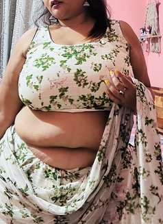 Tani Cam show and Real meet - puta in Bangalore Photo 1 of 2