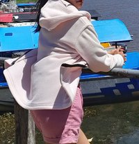 Senu Tani - escort in Colombo