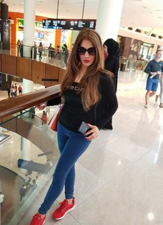 Tania - escort in Dubai Photo 2 of 4