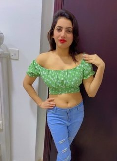 Tania - puta in Dubai Photo 1 of 4