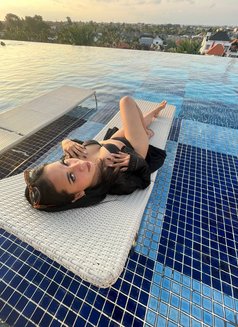 Tania - puta in Bali Photo 5 of 5