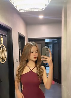 Tania - escort in Bali Photo 6 of 8