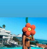 Tania - escort in Singapore