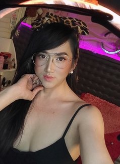 Tanini - Transsexual escort in Manila Photo 16 of 18