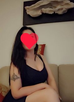 Tanirika - companion in Mumbai Photo 2 of 5