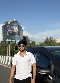 Tanish - Male escort in Gurgaon Photo 4 of 6