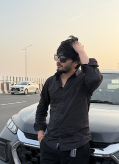 Tanish - Male escort in Gurgaon Photo 5 of 6