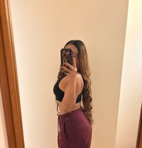 Tanish Singh - puta in Pune