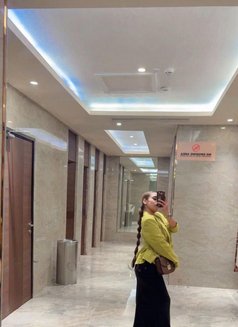 Tanish Singh - escort in Hyderabad Photo 7 of 7