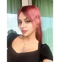 TANISH THE GODDES OF MEN'S XXL - Transsexual escort in Mumbai