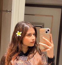 Tanisha - puta in Vadodara Photo 1 of 2