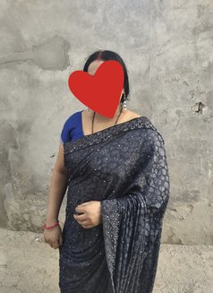 Tanisha Cam Service and Real Meet - puta in Kathmandu Photo 3 of 3