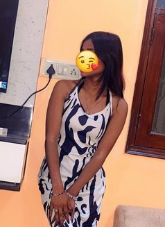 Kashish, Independent Delhi Single Girl - escort in New Delhi Photo 3 of 5