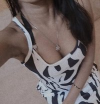 Kashish, Independent Delhi Single Girl - puta in New Delhi Photo 4 of 5