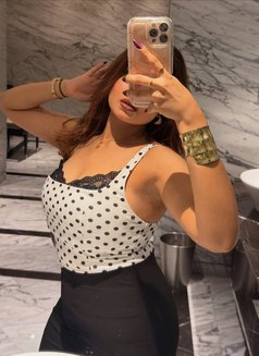 Tanisha - escort in Candolim, Goa Photo 2 of 8