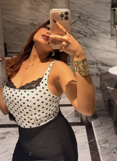 Tanisha - escort in Candolim, Goa Photo 6 of 8