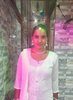 Tanisha - escort in Mumbai Photo 1 of 1