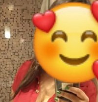 Tanisha Singh - Intérprete de adultos in New Delhi