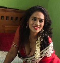 Tanisha - Transsexual escort in Chennai Photo 1 of 5