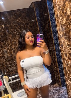 Tanisha - escort in Abu Dhabi Photo 5 of 5