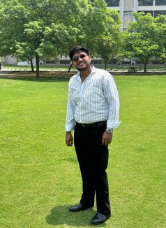 Tanishk - Acompañantes masculino in Noida Photo 5 of 12