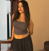 Tanishka - puta in Candolim, Goa