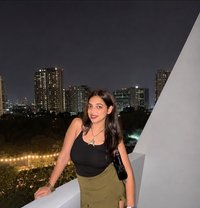 Tanishka - escort in New Delhi Photo 1 of 3
