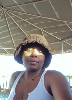 Taniy - escort in Dubai Photo 1 of 3