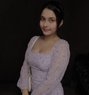 Cam & Real Meet - puta in Pune Photo 5 of 9