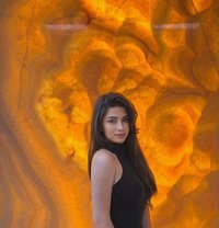 Taniya - puta in Dubai