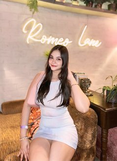 Taniya Gfe Experience Model - escort in Dubai Photo 3 of 4