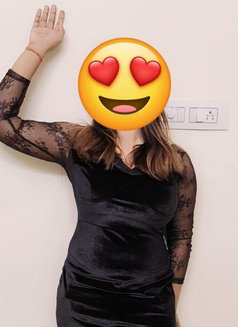 Taniya - escort in Bangalore Photo 2 of 2