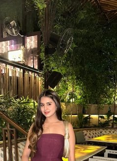 Taniya - escort in Dubai Photo 2 of 5
