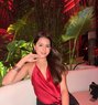 Taniya - puta in Dubai Photo 1 of 3