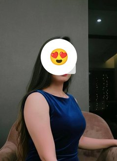 Taniya - escort in Gurgaon Photo 3 of 5