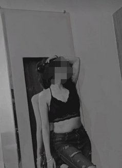 Taniya ( Real Meet & Cam ) - escort in Mumbai Photo 1 of 1