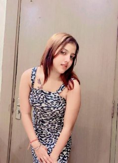 Taniya Sharma - puta in Candolim, Goa Photo 1 of 1