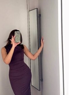Taniya - escort in Colombo Photo 5 of 5