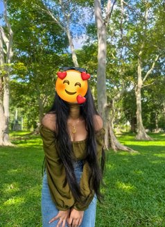 Taniya - escort in Colombo Photo 2 of 5