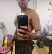 tanned boy at your service - Acompañantes masculino in New Delhi